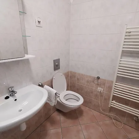 Trnovo With Free Parking