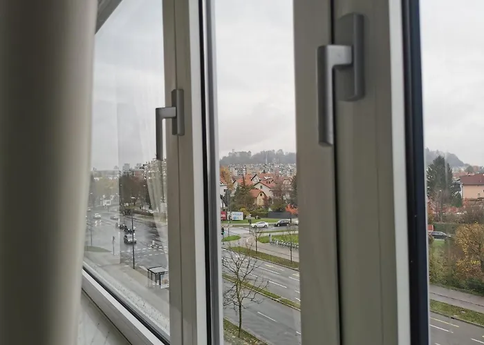 Trnovo With Free Parking شقة ليوبليانا