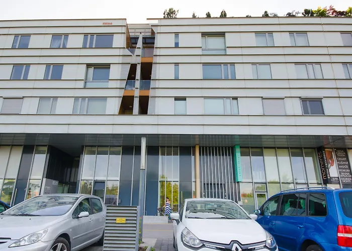 Trnovo With Free Parking