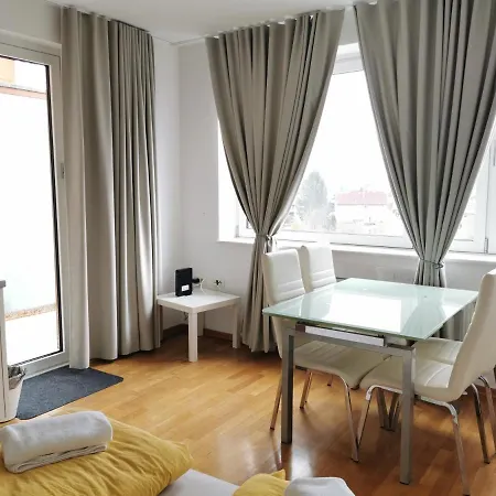 아파트 Trnovo With Free Parking